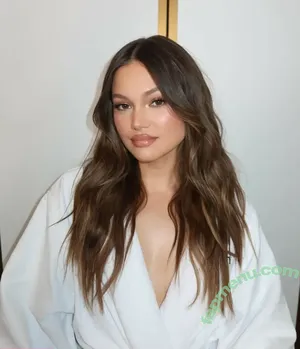 Olivia Holt / olivia_holt / wcrfcure nude photo #0965