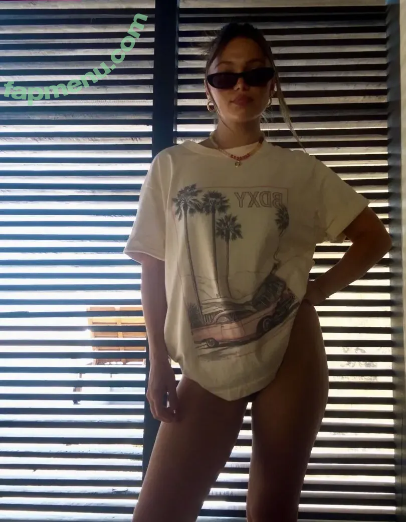 Olivia Holt nude photo #0717 (olivia_holt / wcrfcure)