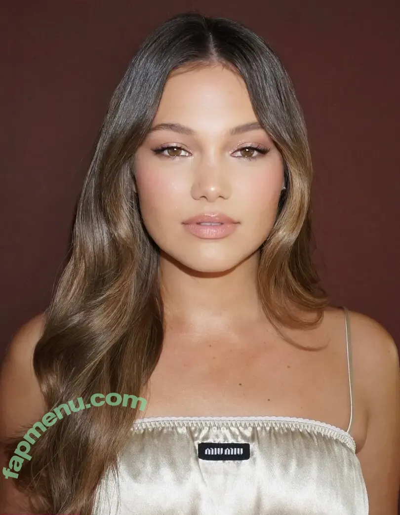 Olivia Holt nude photo #0742 (olivia_holt / wcrfcure)