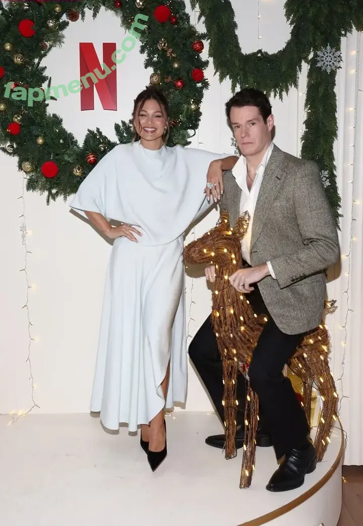 Olivia Holt nude photo #0754 (olivia_holt / wcrfcure)