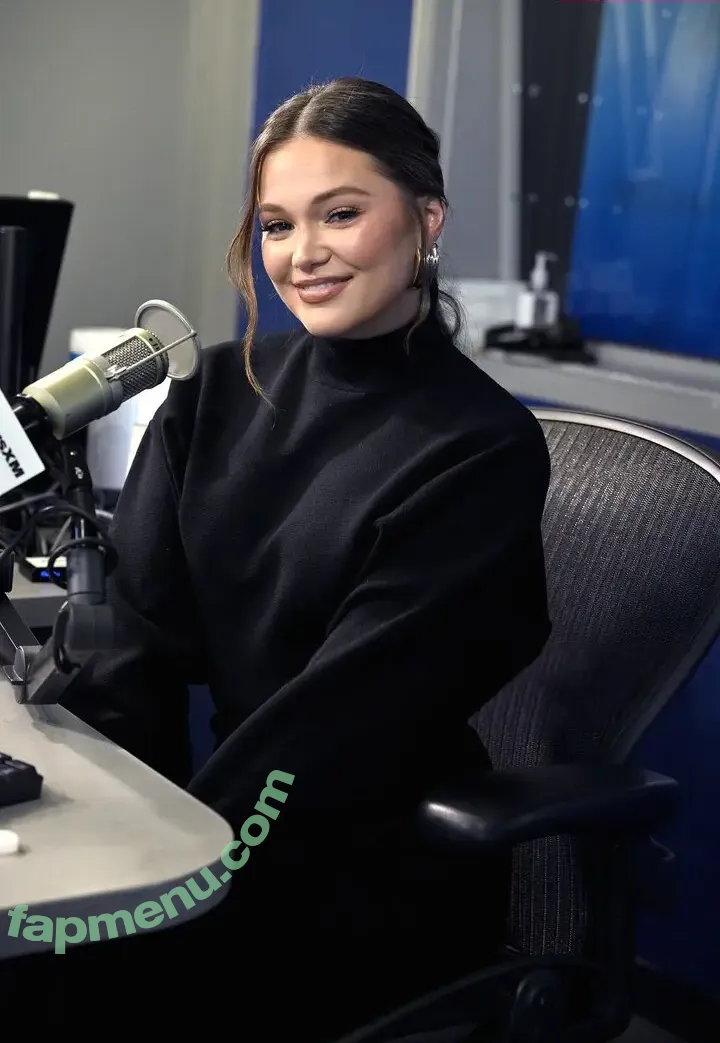 Olivia Holt nude photo #0760 (olivia_holt / wcrfcure)