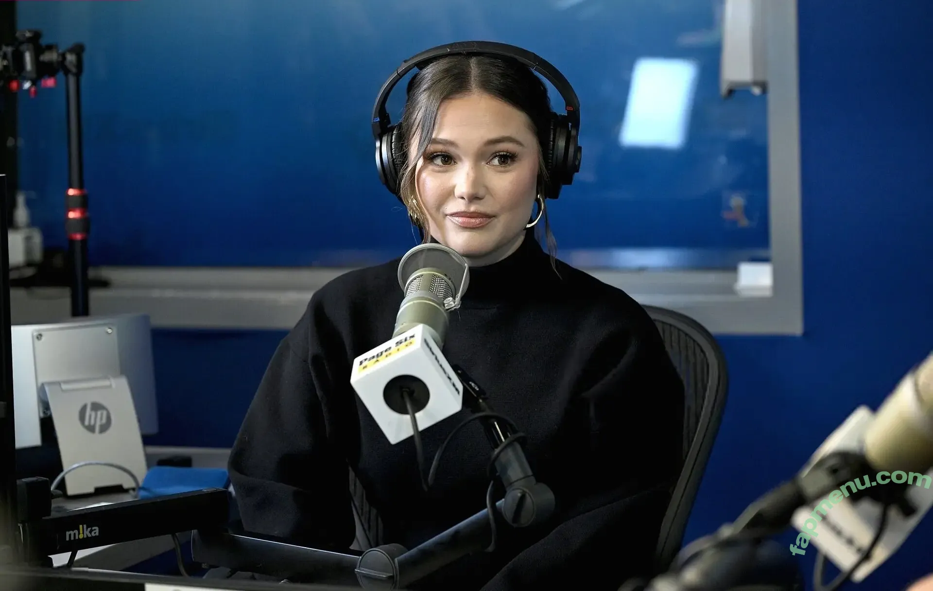 Olivia Holt nude photo #0763 (olivia_holt / wcrfcure)