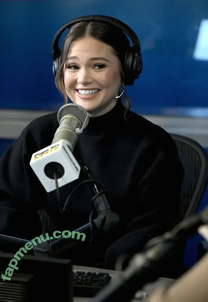 Olivia Holt nude photo #0765 (olivia_holt / wcrfcure)