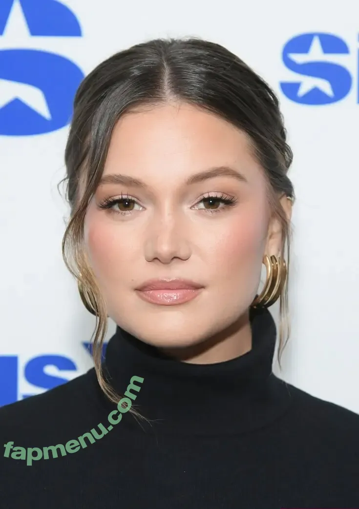 Olivia Holt nude photo #0772 (olivia_holt / wcrfcure)