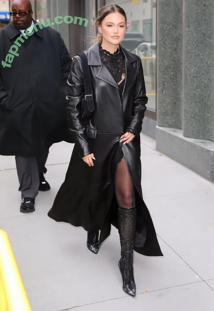 Olivia Holt nude photo #0797 (olivia_holt / wcrfcure)