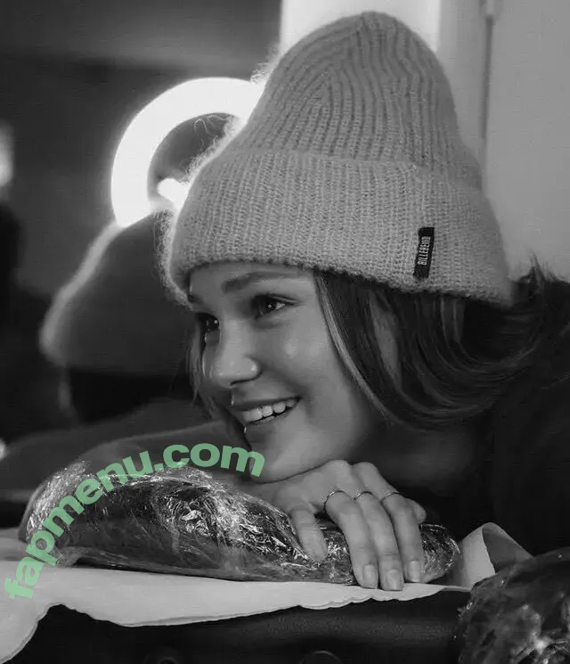 Olivia Holt nude photo #0857 (Non-Nude / Preview / olivia_holt)