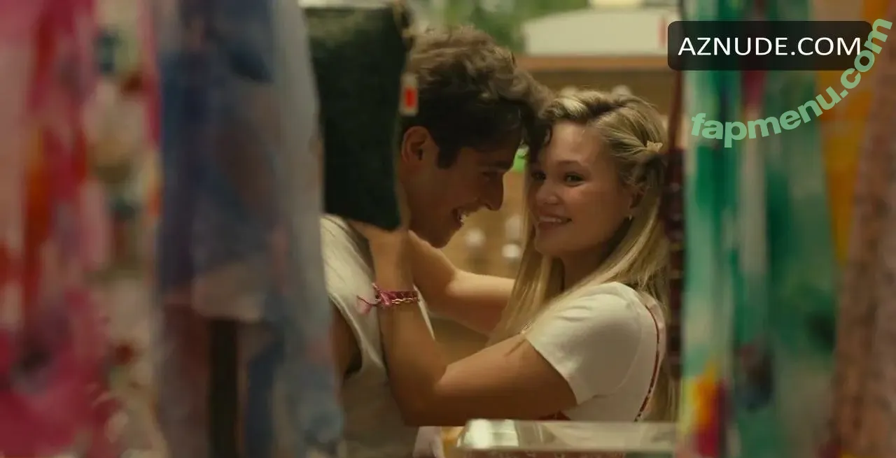 Olivia Holt nude photo #0906 (olivia_holt / wcrfcure)