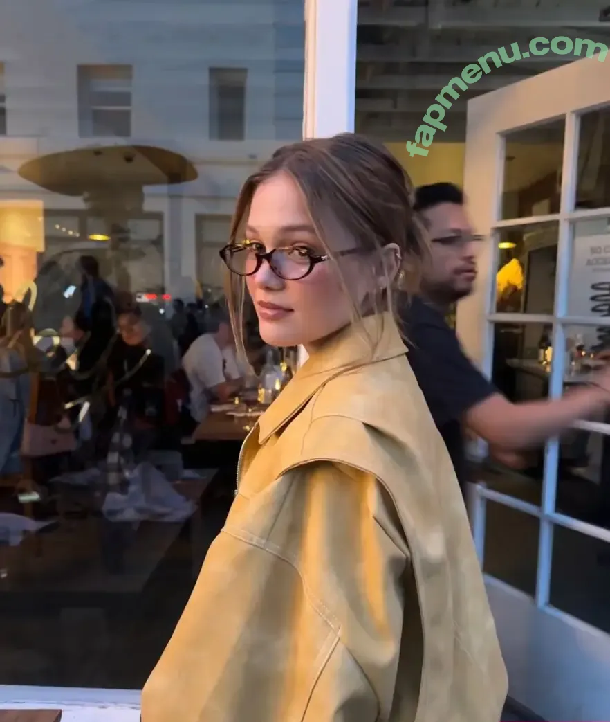 Olivia Holt nude photo #0944 (olivia_holt / wcrfcure)