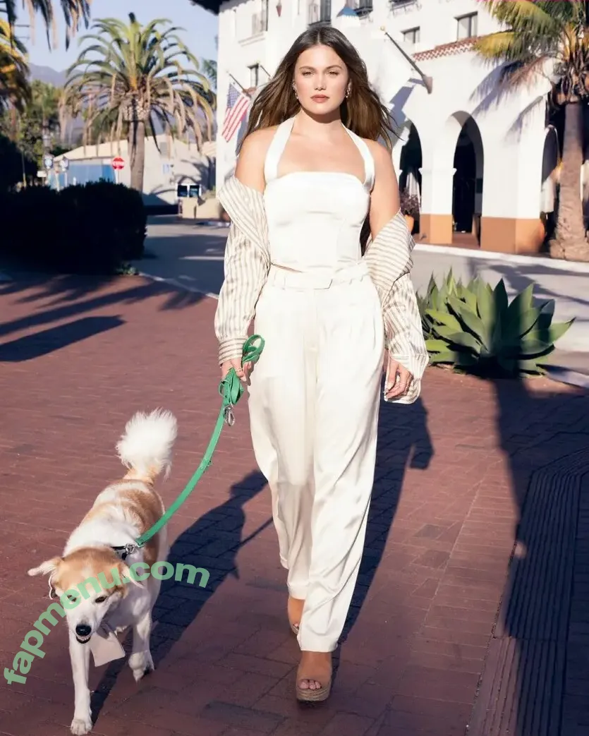 Olivia Holt nude photo #0979 (olivia_holt / wcrfcure)