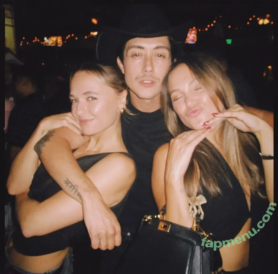 Olivia Holt nude photo #0991 (olivia_holt / wcrfcure)