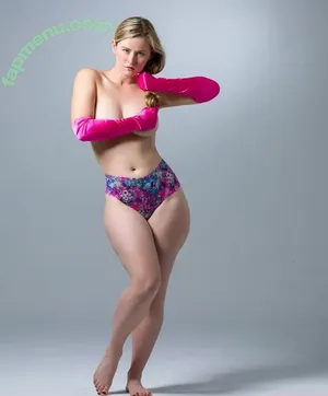 Olivia Howell / Olivia Howell Lewis / model_girlnextdoor / olivia.howell.lewis nude photo #0027