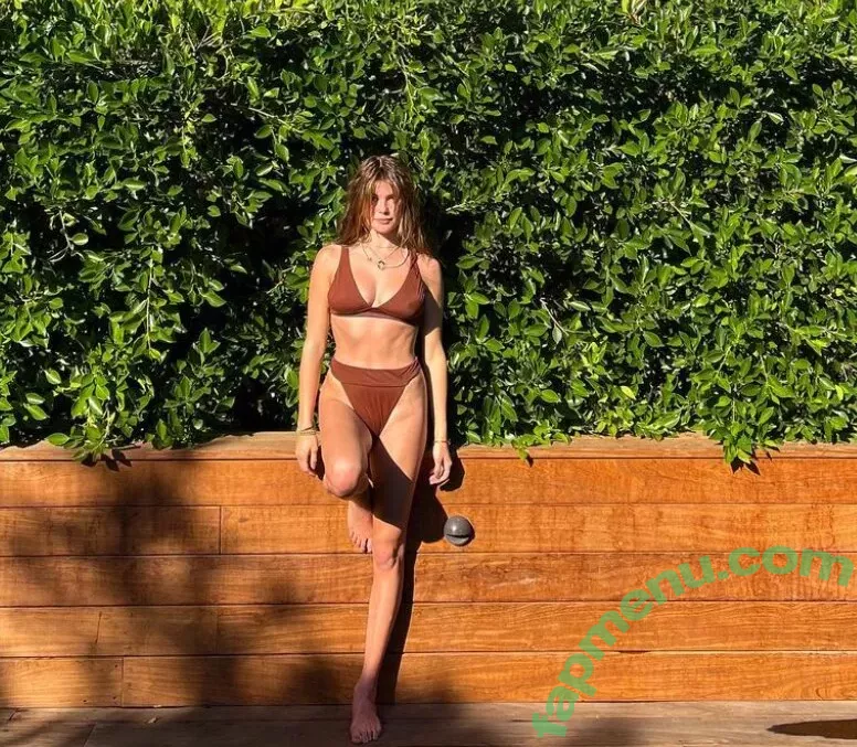 Olivia Jade nude photo #0019 (Giannulli / oliviajade / oliviajadee / theamericanjade)