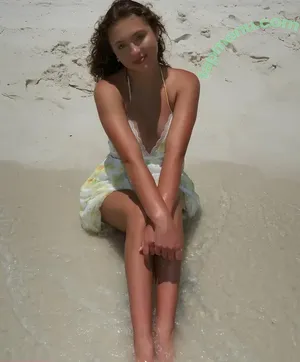 Olivia Mitchell / oliviahelenemitchell nude photo #0120