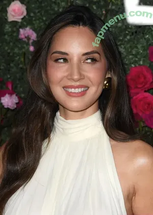 Olivia Munn / oliviamunn nude photo #1128