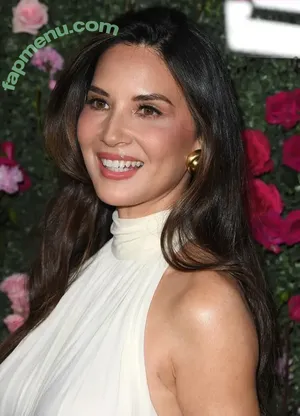Olivia Munn / oliviamunn nude photo #1141