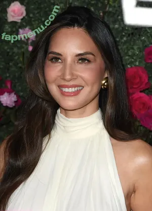 Olivia Munn / oliviamunn nude photo #1153