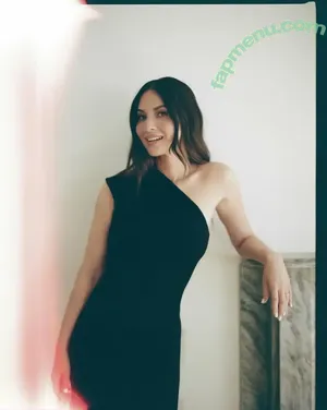 Olivia Munn / oliviamunn nude photo #1177