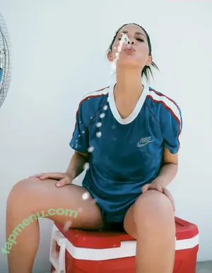 Olivia Munn / oliviamunn nude photo #1201