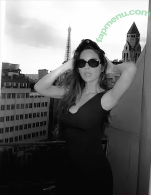 Olivia Munn / oliviamunn nude photo #1237