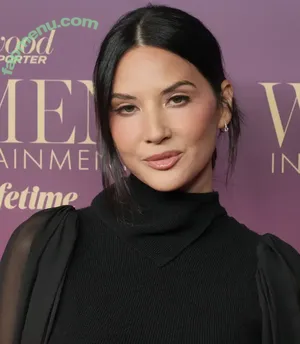 Olivia Munn / oliviamunn nude photo #1312