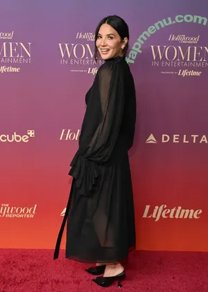 Olivia Munn / oliviamunn nude photo #1326