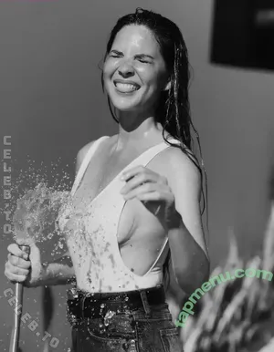 Olivia Munn / oliviamunn nude photo #1342