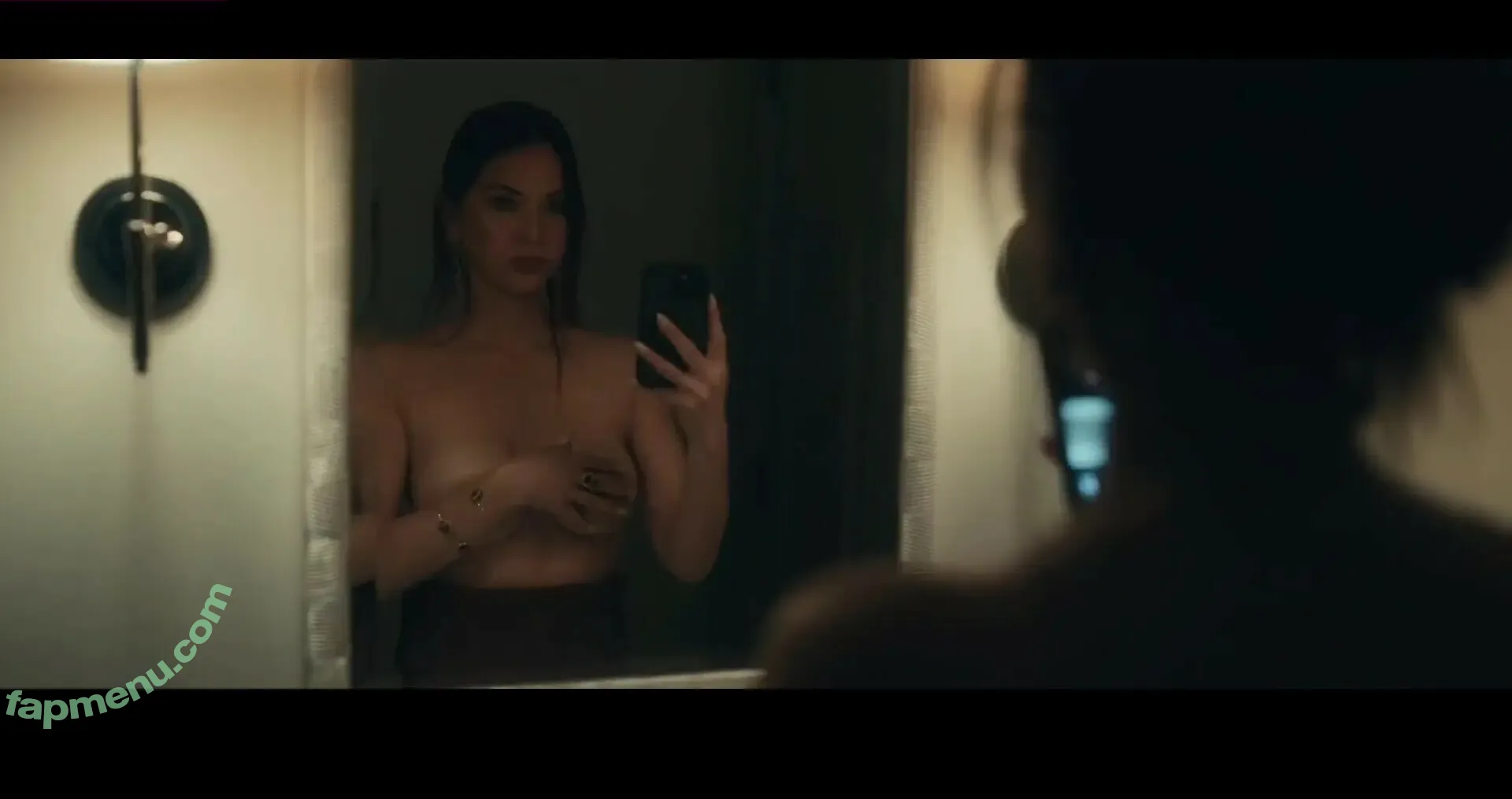 Olivia Munn nude photo #1123 (oliviamunn)