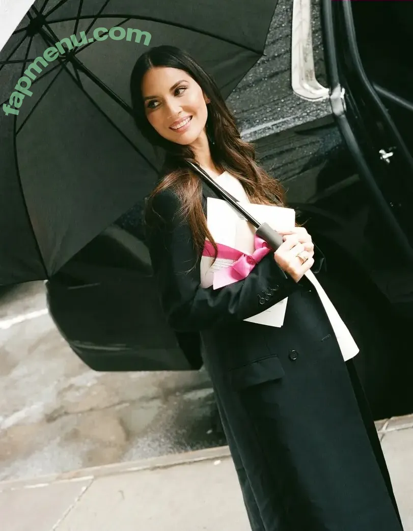 Olivia Munn nude photo #1176 (oliviamunn)