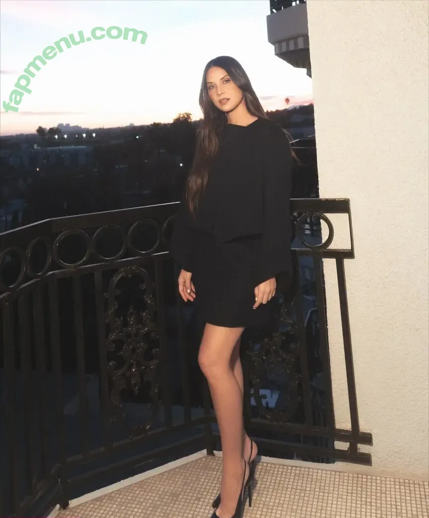 Olivia Munn nude photo #1243 (oliviamunn)