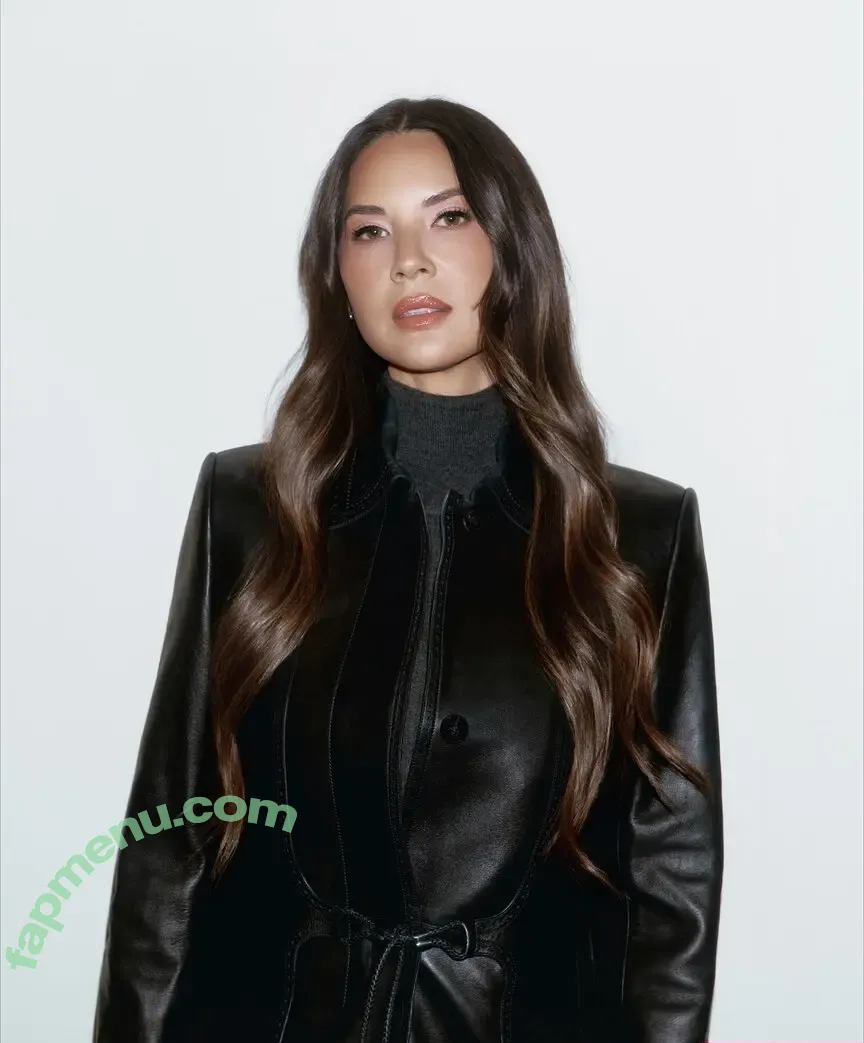 Olivia Munn nude photo #1271 (oliviamunn)