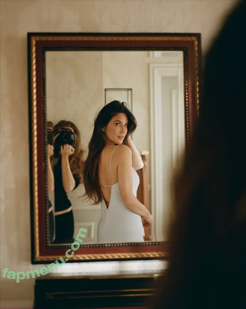 Olivia Munn nude photo #1281 (oliviamunn)