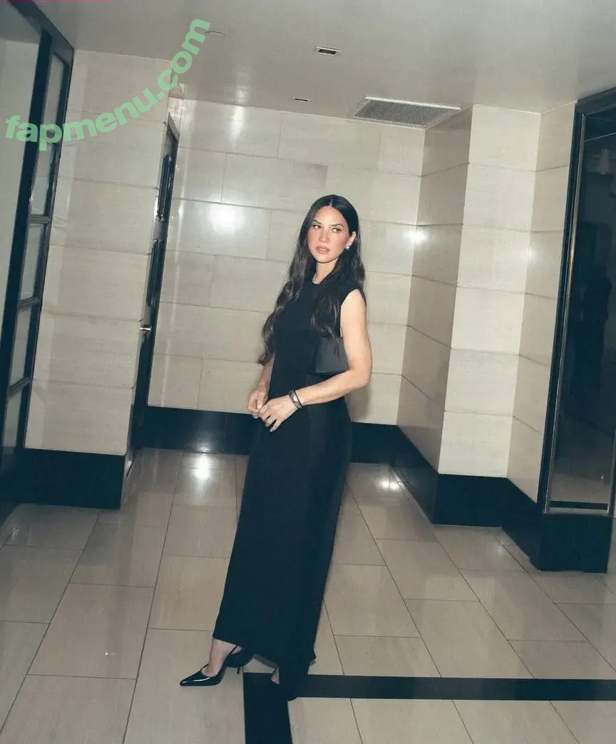 Olivia Munn nude photo #1364 (oliviamunn)