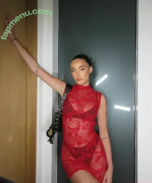 Olivia OBrien / olivialauren / oliviaobrien nude photo #0132