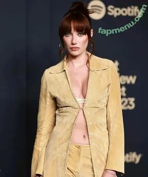 Olivia OBrien / olivialauren / oliviaobrien nude photo #0209