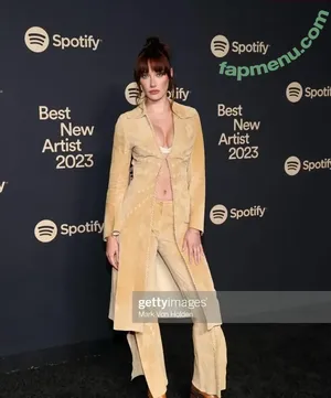 Olivia OBrien / olivialauren / oliviaobrien nude photo #0211