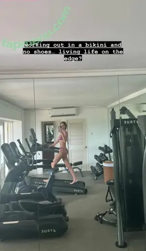 Olivia OBrien / olivialauren / oliviaobrien nude photo #0221