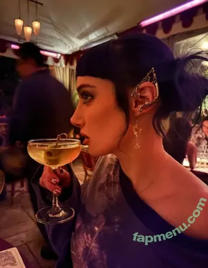 Olivia OBrien / olivialauren / oliviaobrien nude photo #0858