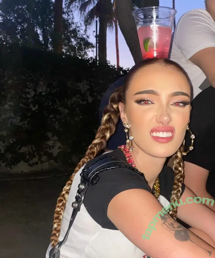 Olivia OBrien nude photo #0017 (olivialauren / oliviaobrien)