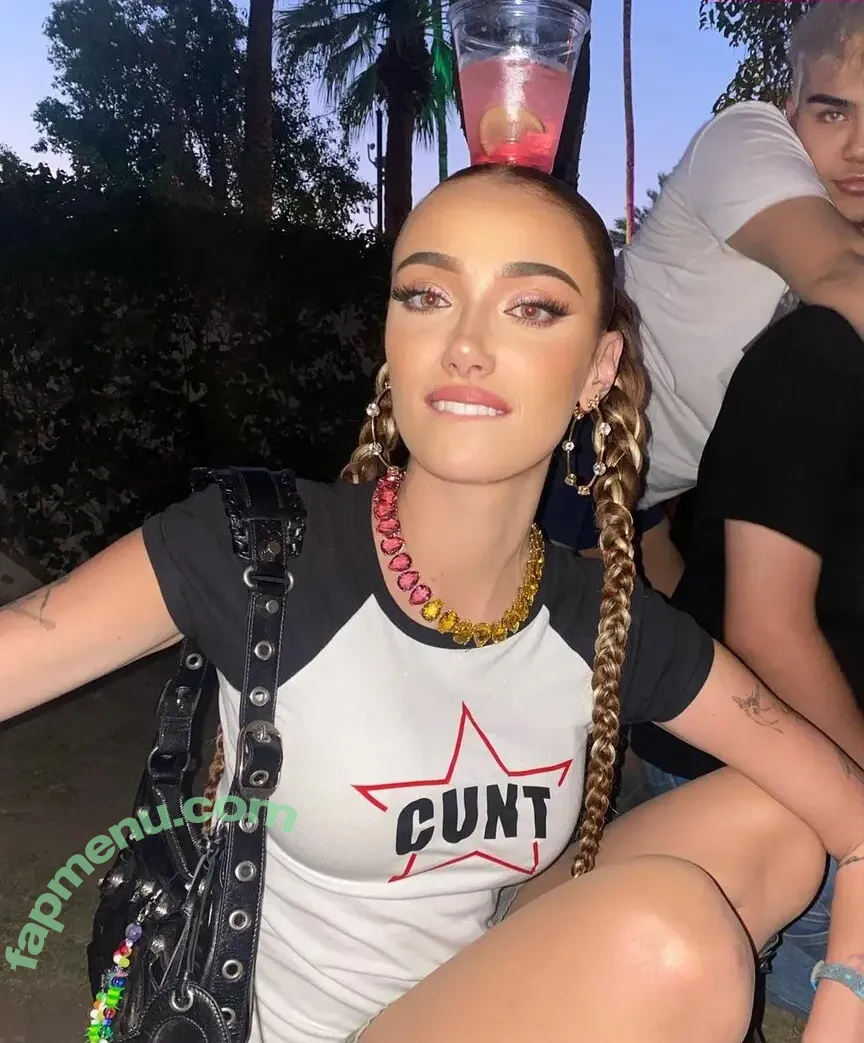 Olivia OBrien nude photo #0068 (olivialauren / oliviaobrien)