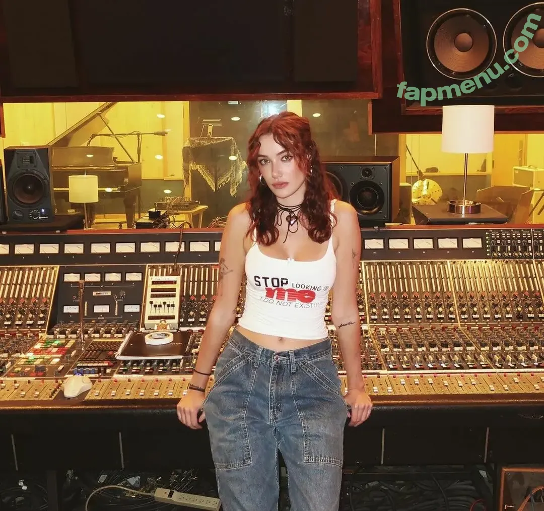 Olivia OBrien nude photo #0089 (olivialauren / oliviaobrien)