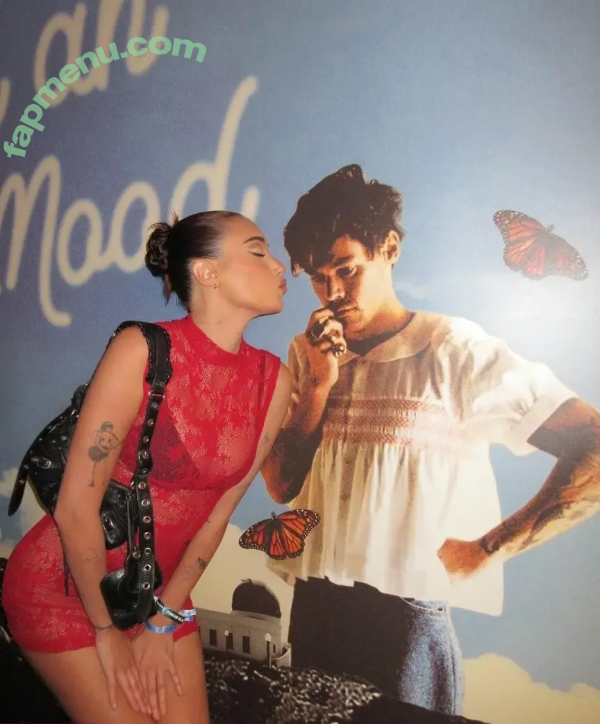 Olivia OBrien nude photo #0136 (olivialauren / oliviaobrien)