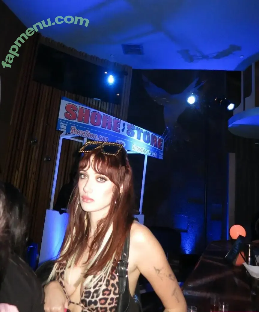 Olivia OBrien nude photo #0165 (olivialauren / oliviaobrien)