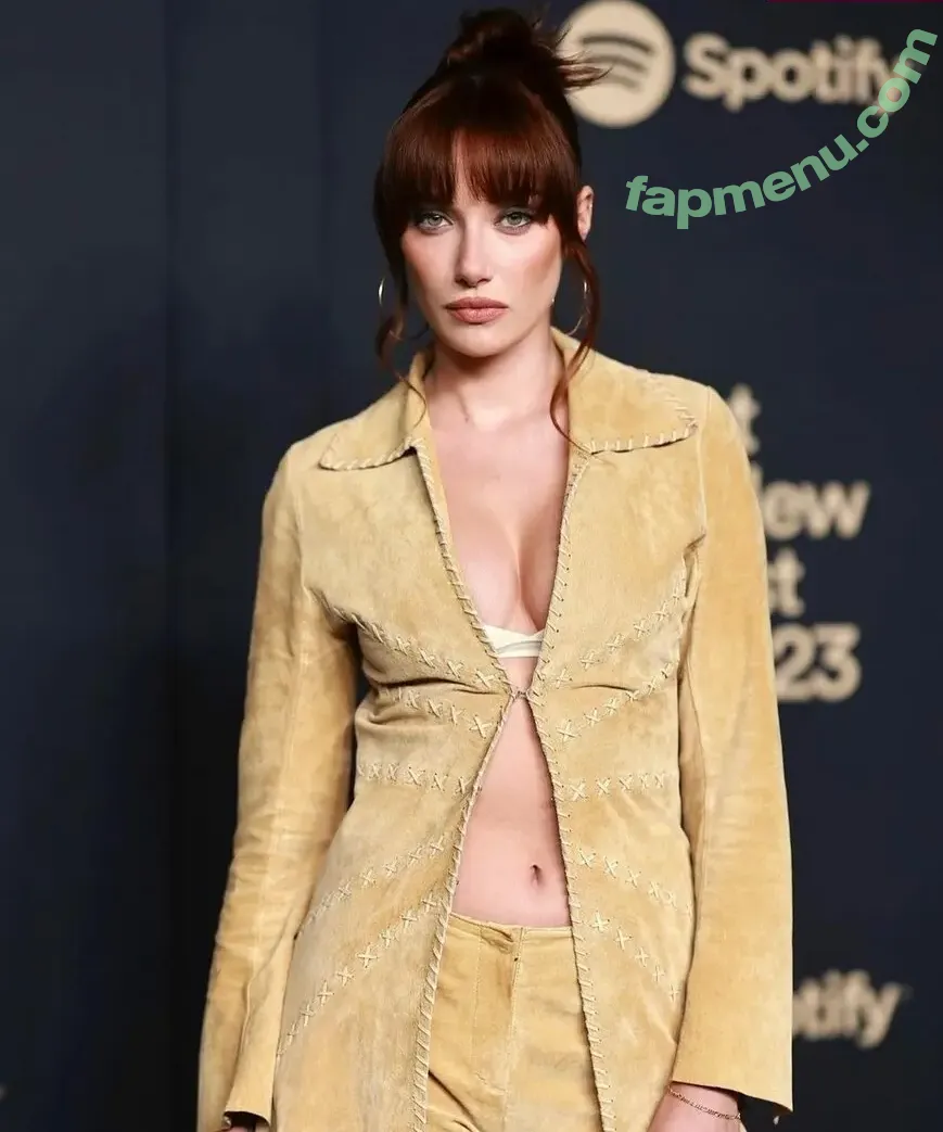 Olivia OBrien nude photo #0209 (olivialauren / oliviaobrien)