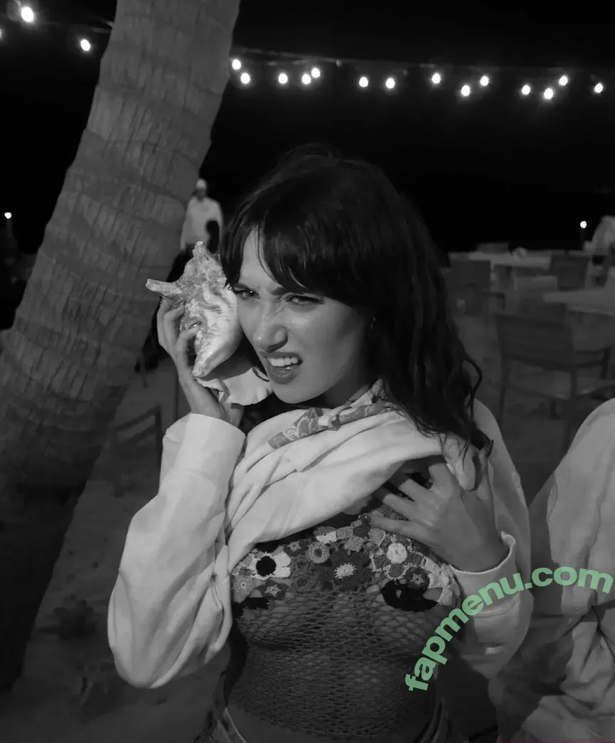 Olivia OBrien nude photo #0230 (olivialauren / oliviaobrien)