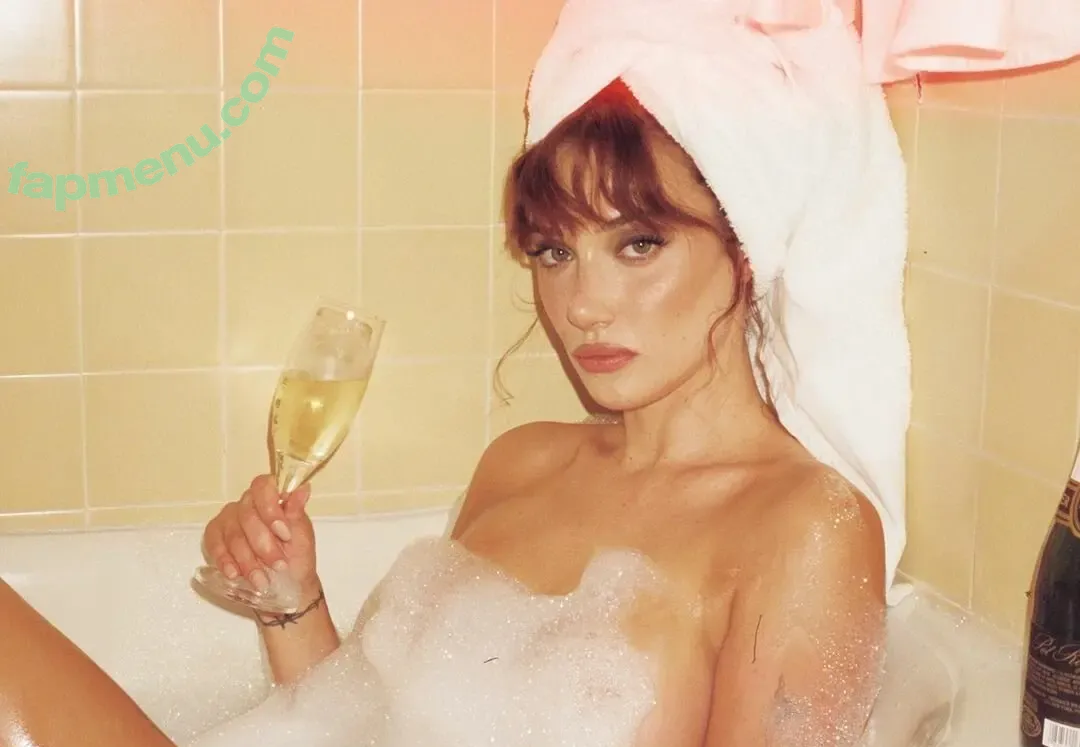 Olivia OBrien nude photo #0266 (olivialauren / oliviaobrien)