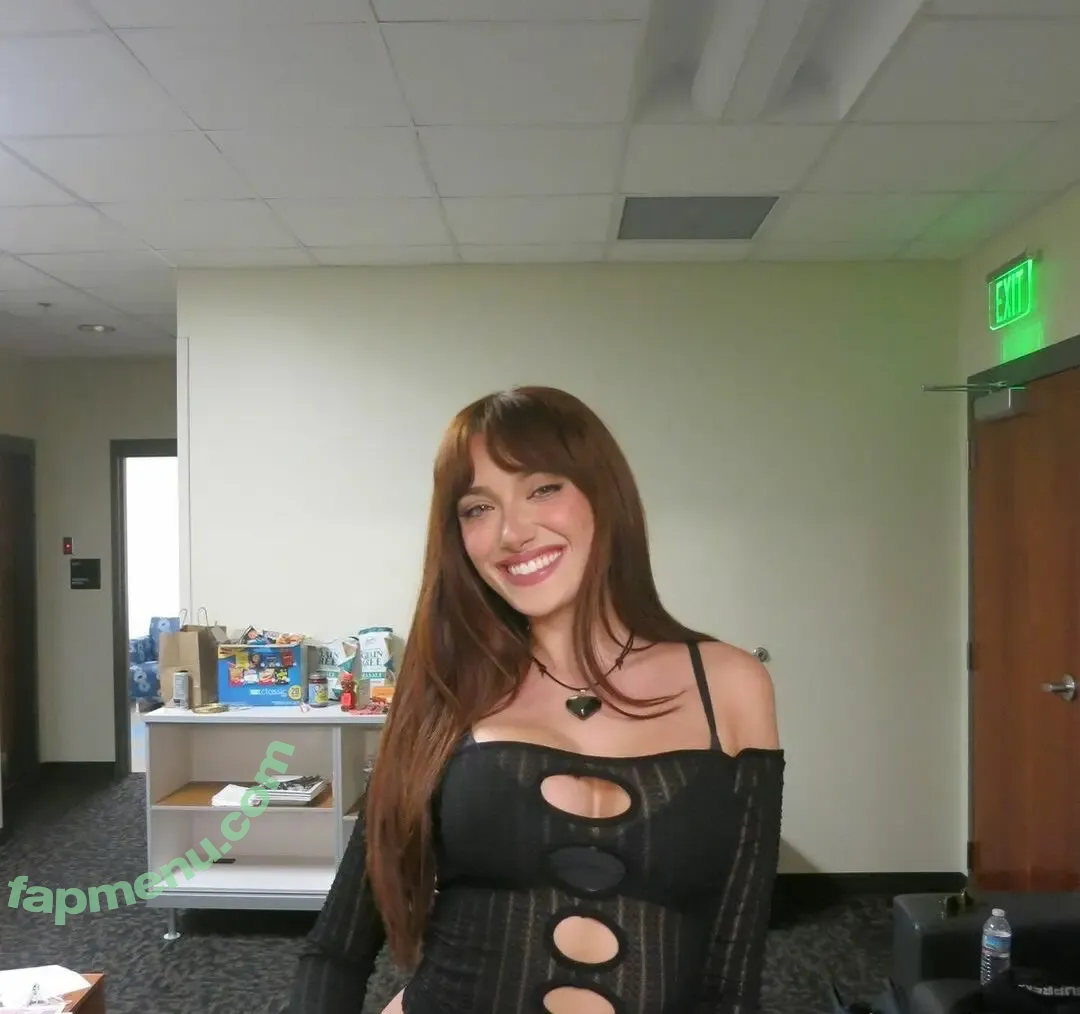 Olivia OBrien nude photo #0277 (olivialauren / oliviaobrien)