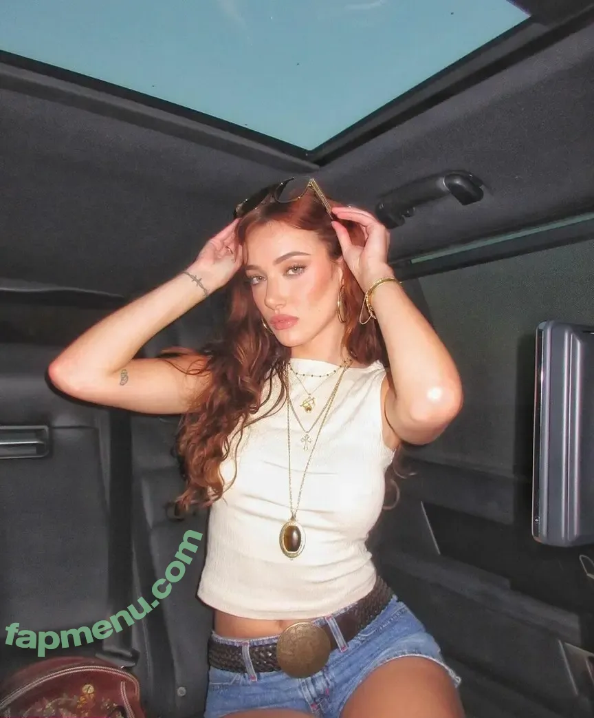 Olivia OBrien nude photo #0351 (olivialauren / oliviaobrien)