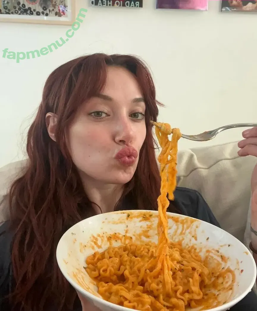 Olivia OBrien nude photo #0570 (olivialauren / oliviaobrien)