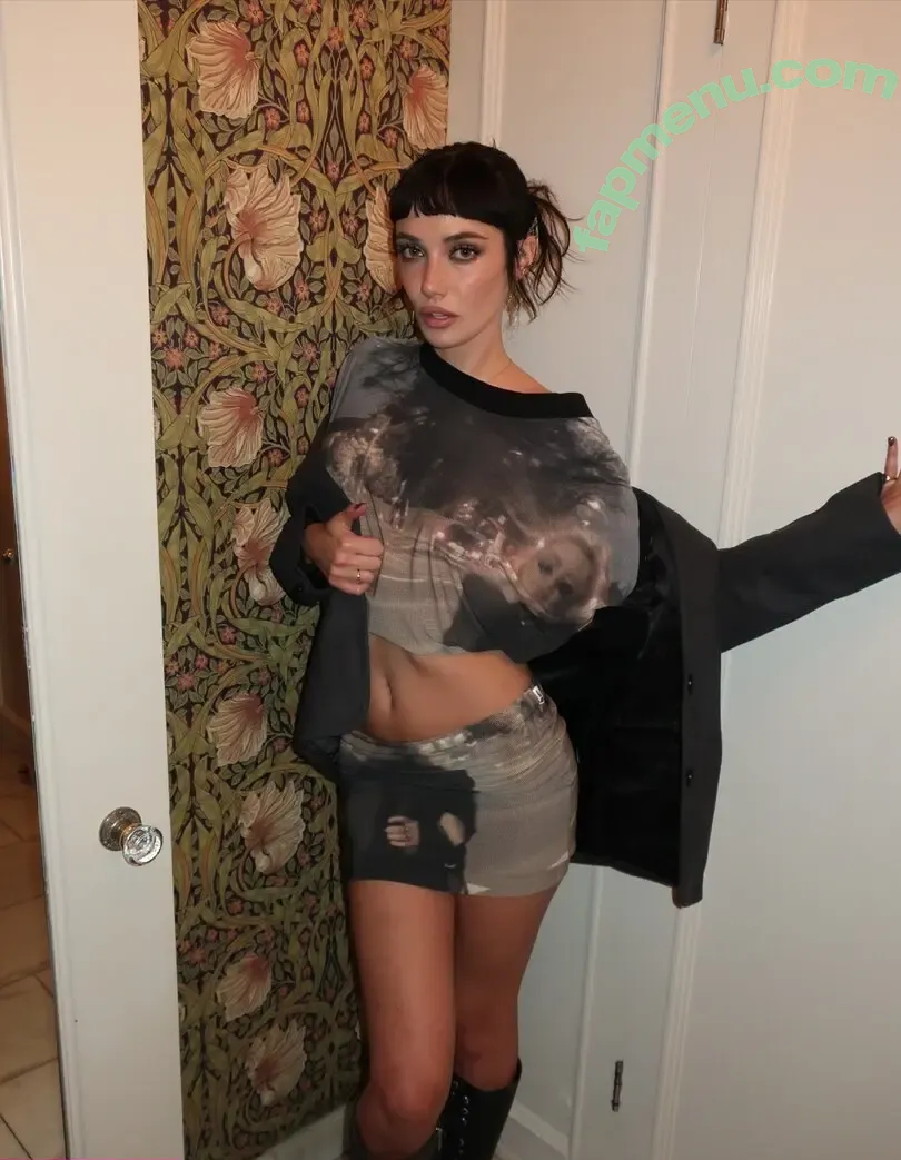 Olivia OBrien nude photo #0855 (olivialauren / oliviaobrien)