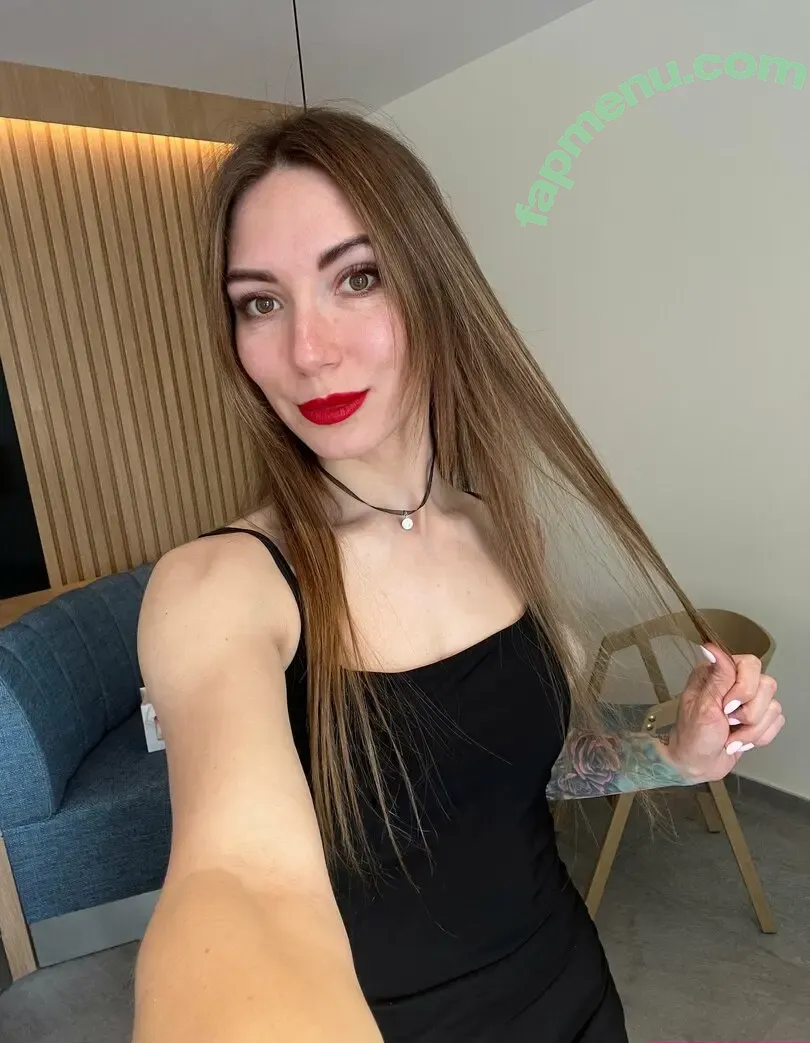 olivia_on_pole nude photo #0007 (olivia_on_pole)